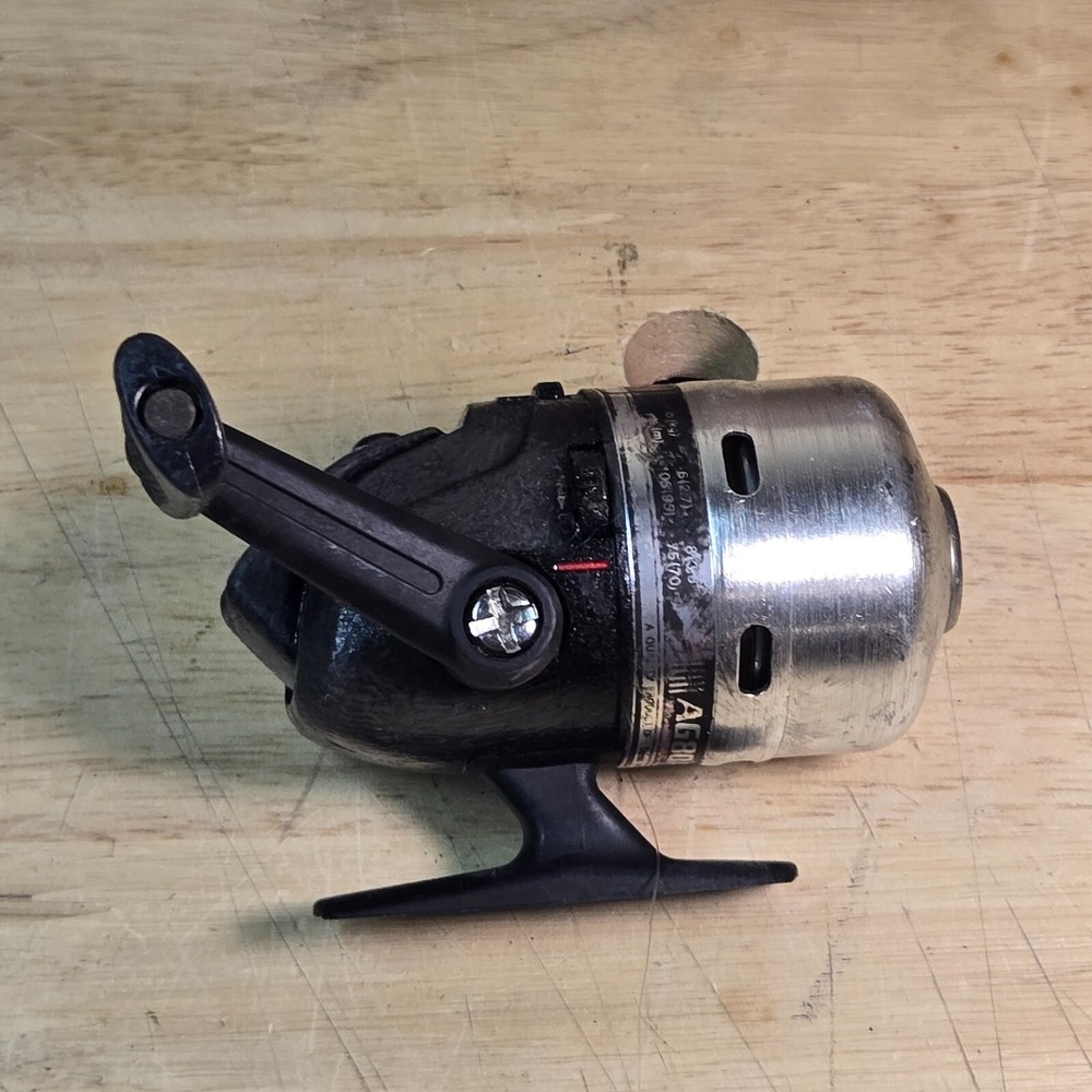 Vintage Daiwa AG80A Graphite High Speed Spin Casting Reel